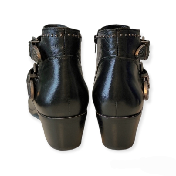 David Tate Senator Bootie Buckles - Picture 5 of 7